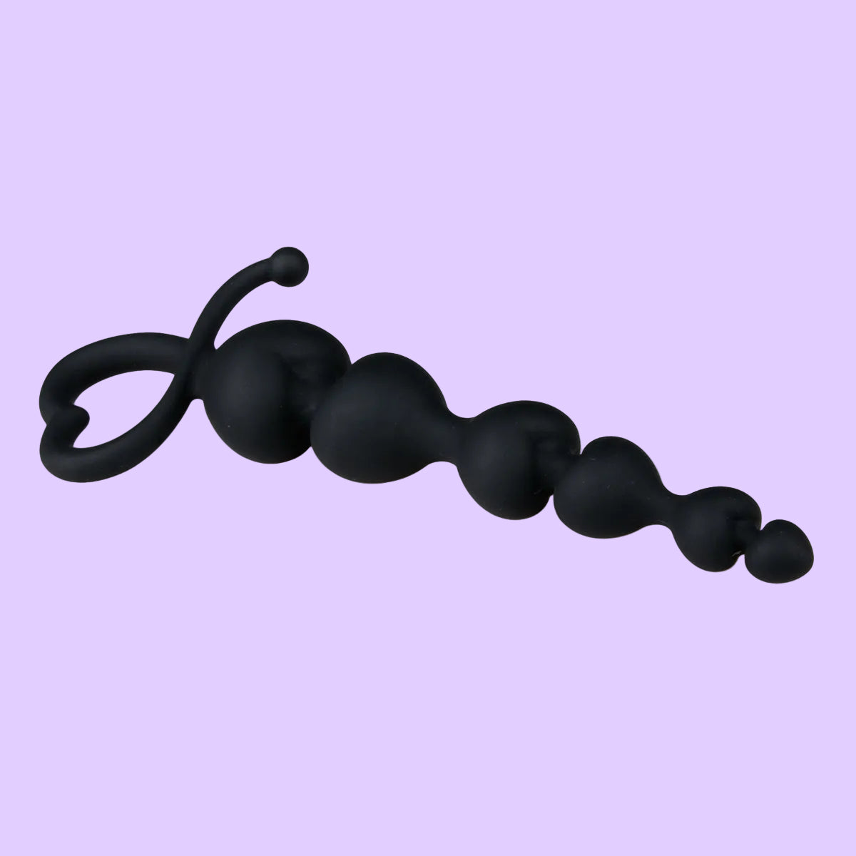 Easytoys anal beads από μαύρη σιλικόνη με μπίλιες σε σχήμα καρδιάς και λαβή καρδιά
